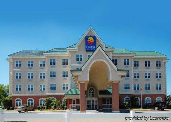 Quality Inn & Suites I-35 E-Walnut Hill Dallas Eksteriør billede